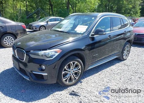 2017 BMW X1 xDrive28I из США, поврежденный, VIN WBXHT3C33H5F71732